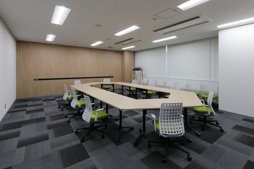 三菱電機株式会社 福山製作所様会議室