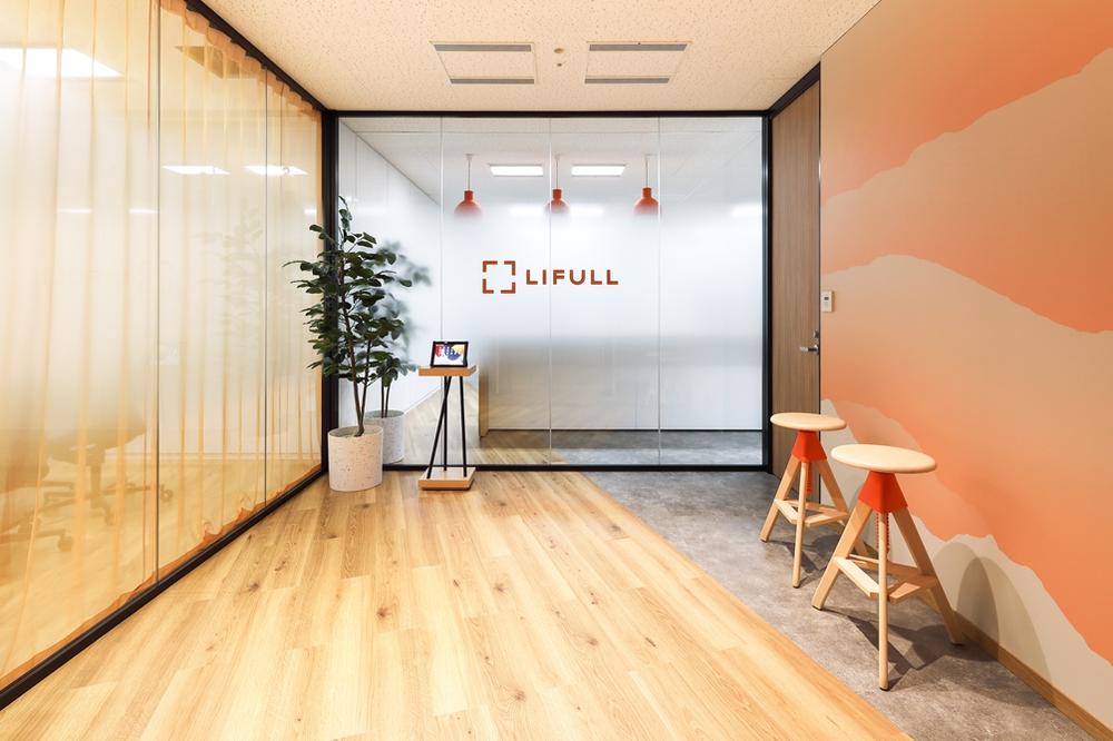 LIFULL様のエントランス