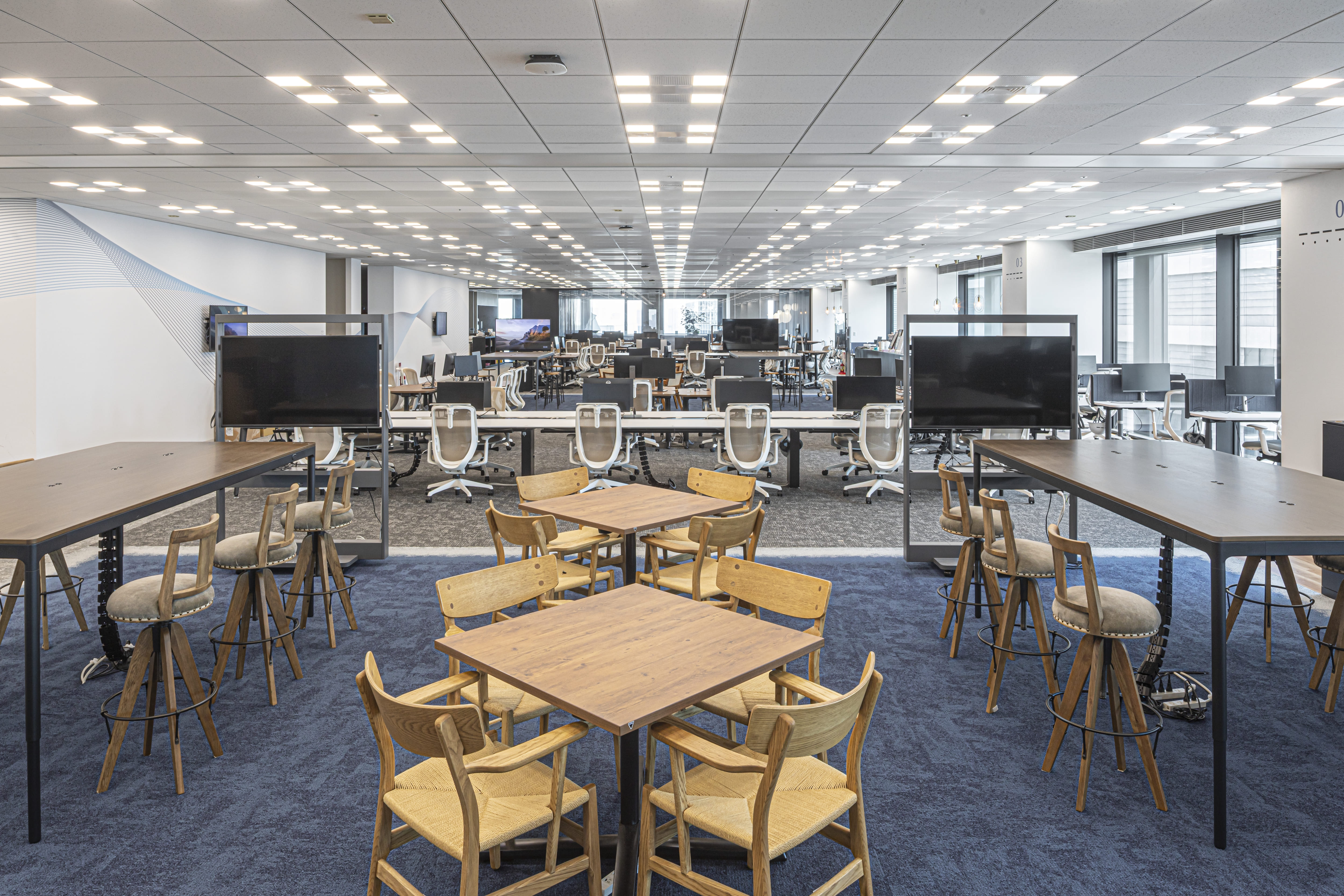 飯野海運様のオフィス