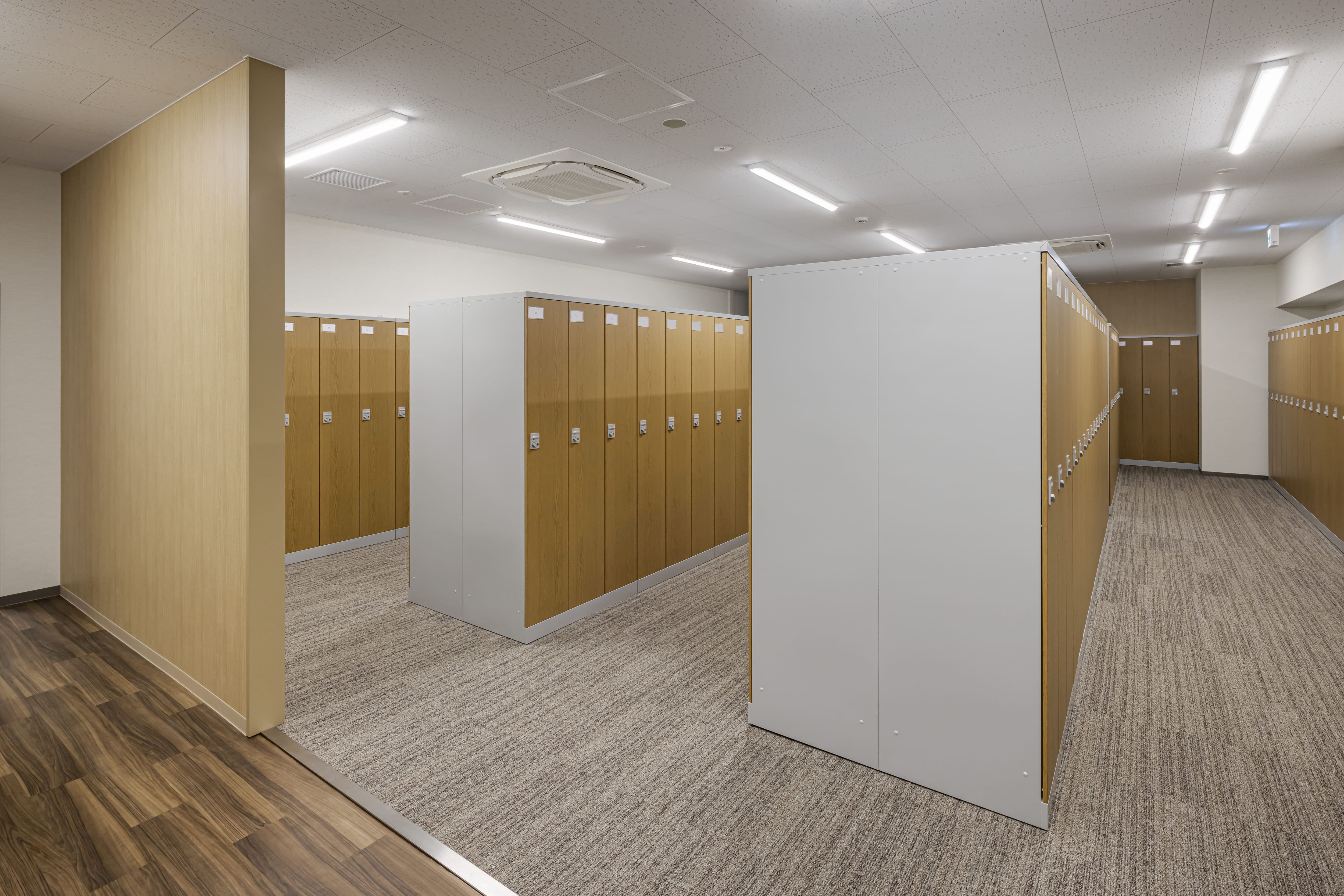 東邦チタニウム株式会社　茅ヶ崎工場様_ロッカー室