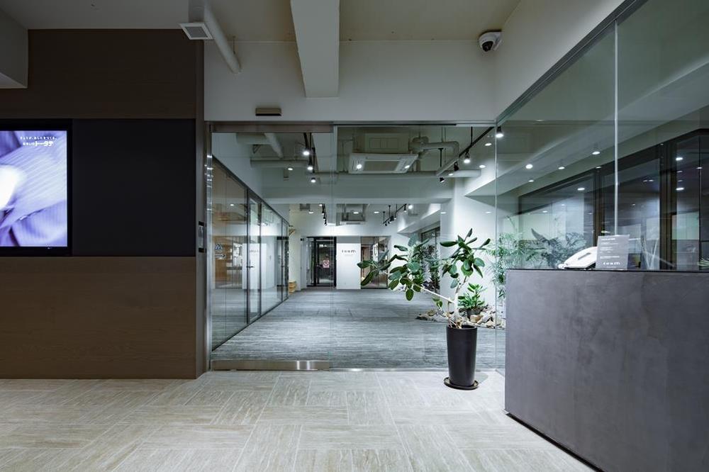 オフィスエントランスが企業イメージを左右する 設計のポイントや注意点などを紹介 コクヨマーケティング オフィスエントランスが企業イメージを左右する 設計のポイントや注意点などを紹介 コクヨマーケティング