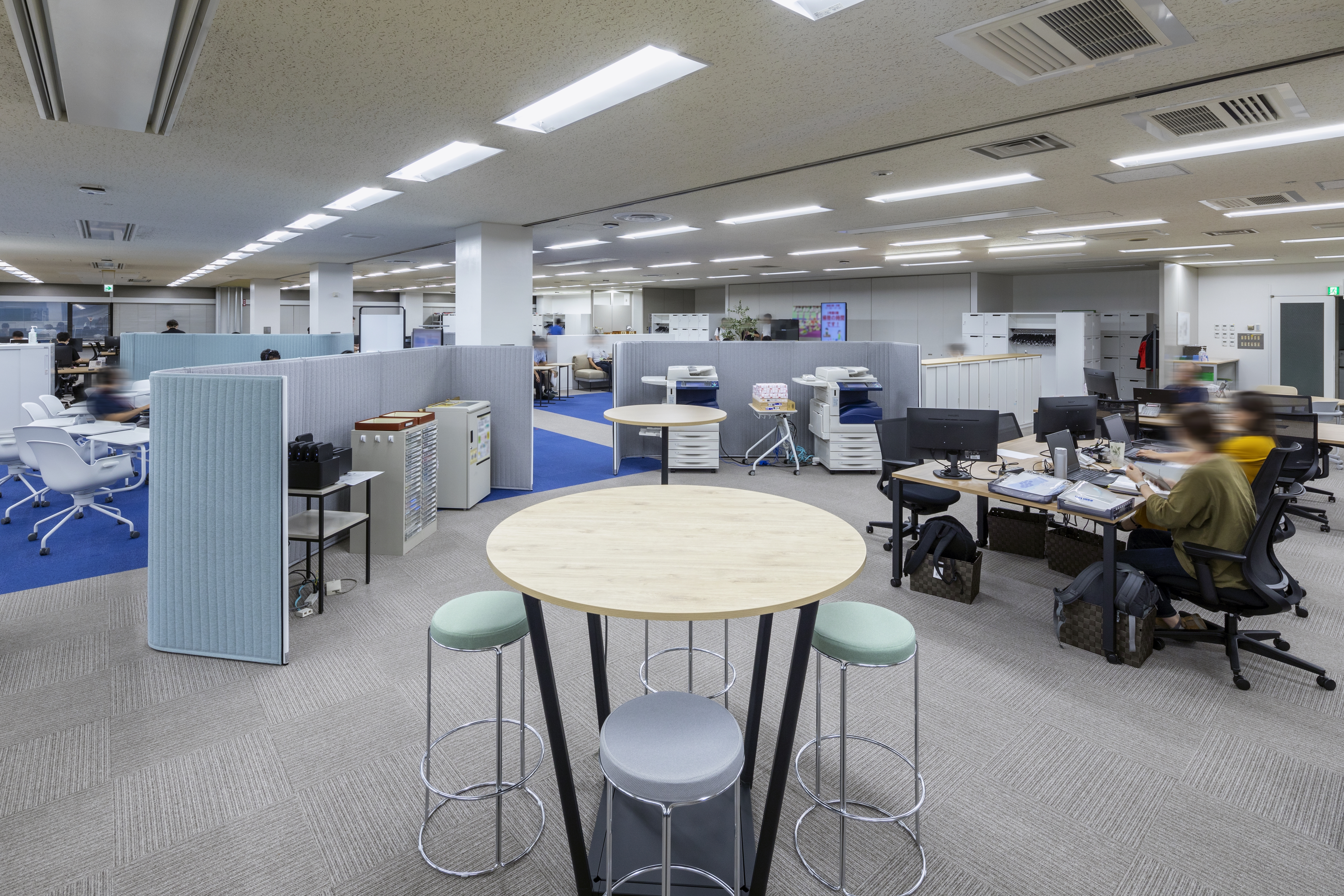 立ちミーティングスペース