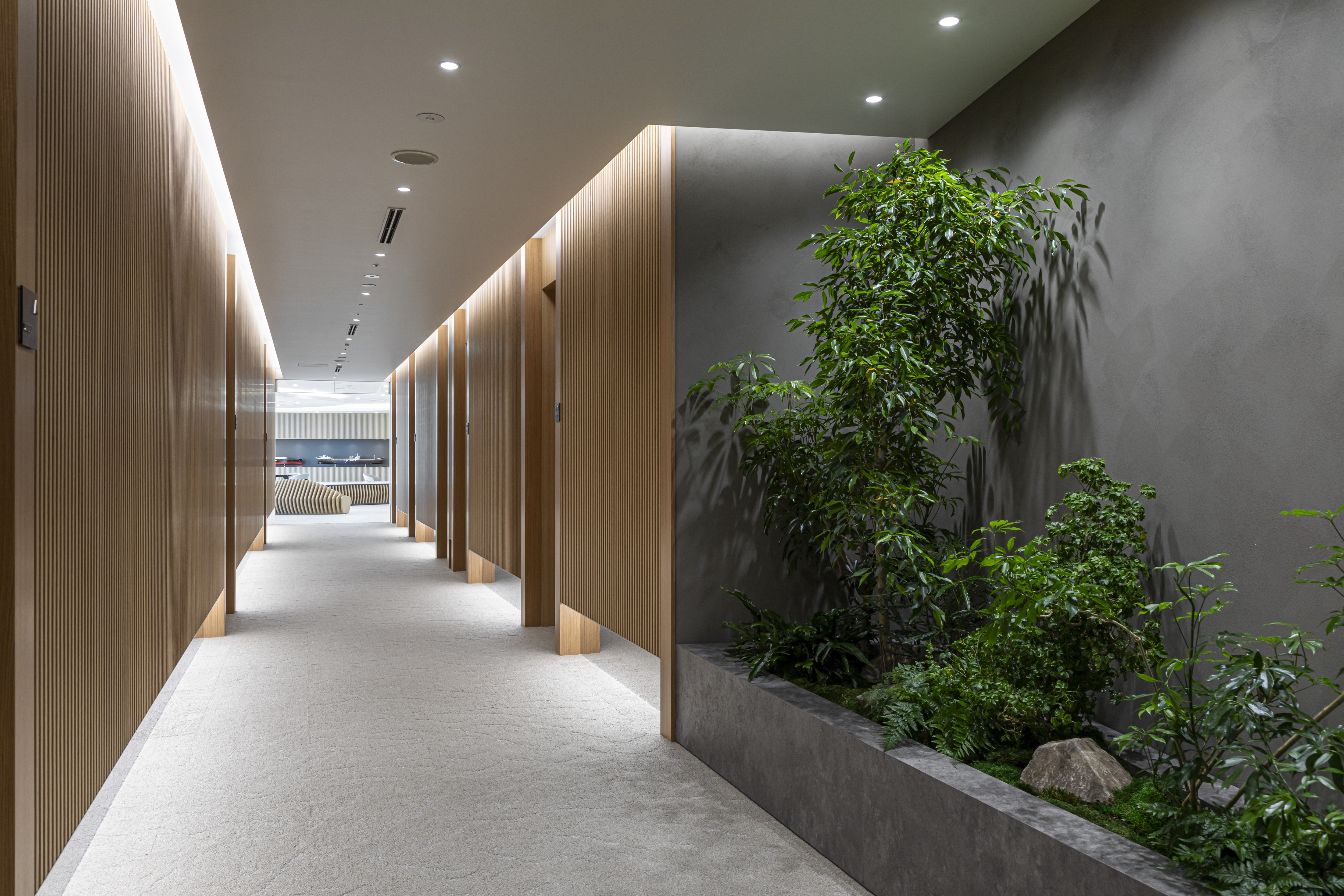 飯野海運様のオフィス