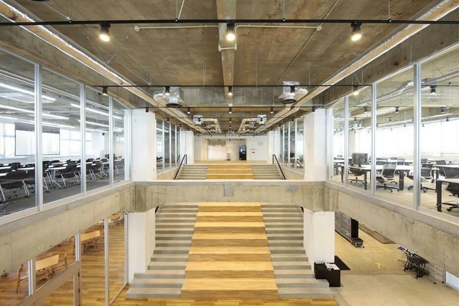 オフィスエントランスが企業イメージを左右する 設計のポイントや注意点などを紹介 コクヨマーケティング