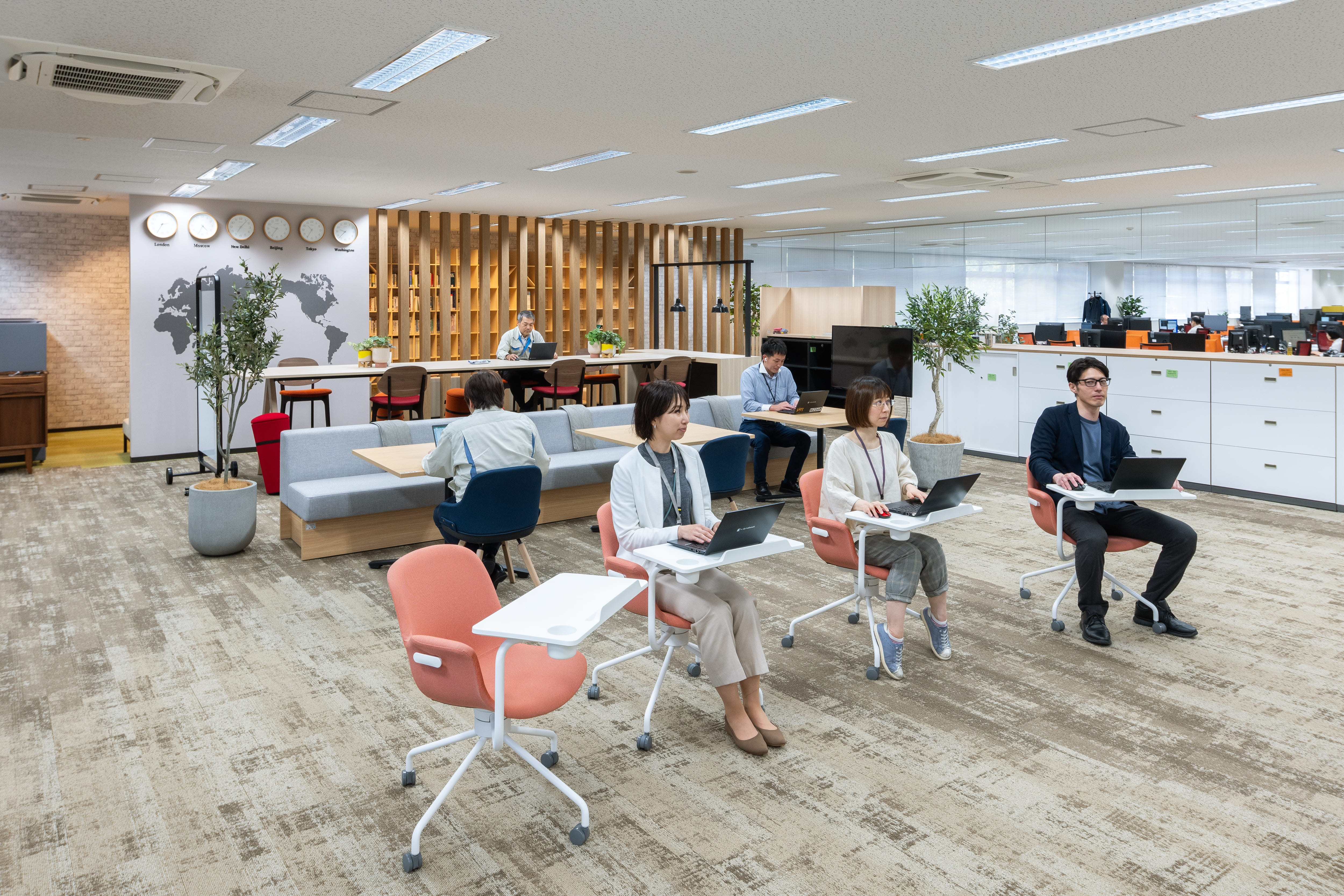 トヨタテクニカルディベロップメント株式会社様のオフィス