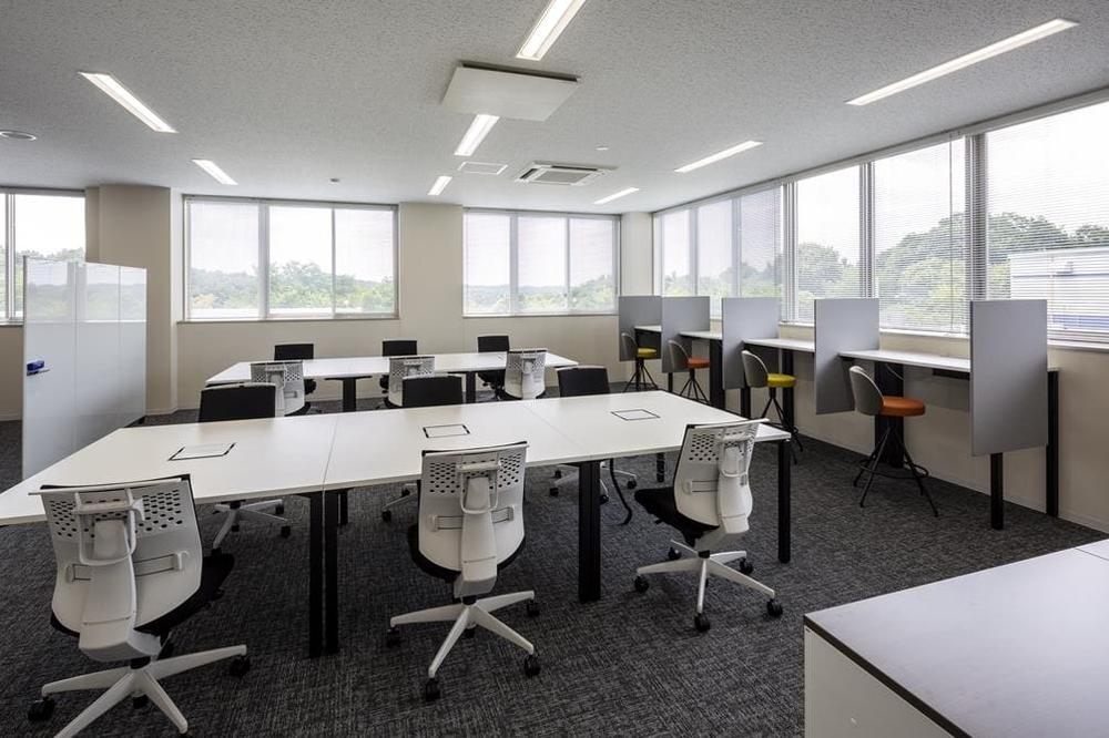 東山フイルム（株） 瑞浪工場様_執務スペース2