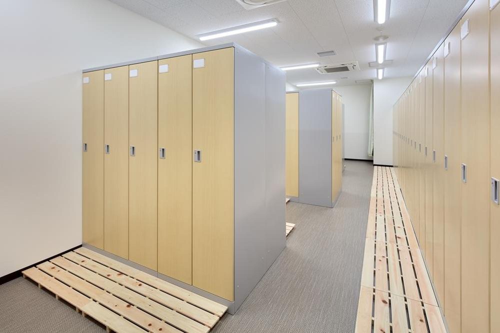 ロッカールーム